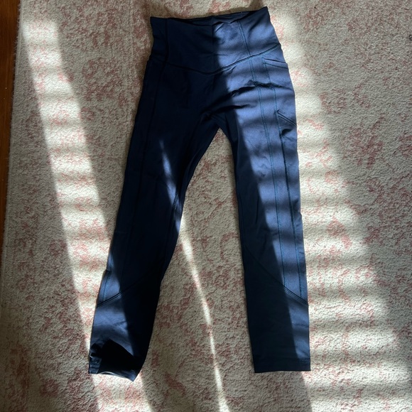 lululemon athletica Pants - Navy LuLulemon leggings-size 4